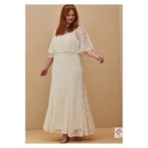 Torrid Ivory Lace Capelet Wedding Dress Sz.16 NWT